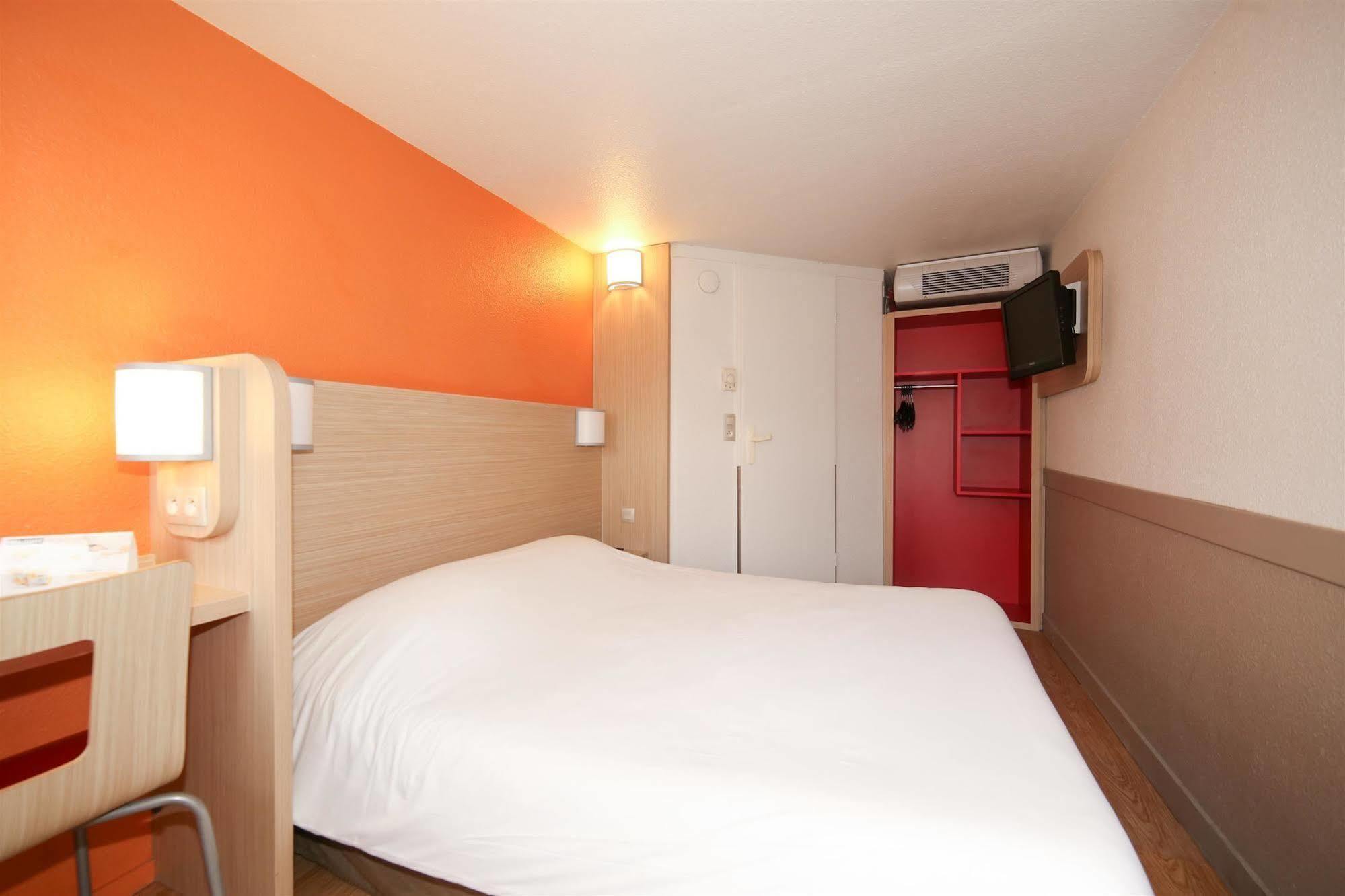 Hotel Premiere Classe Toulouse Ouest -blagnac Aeroport *